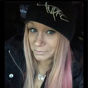 Meet your Posher, Carrie